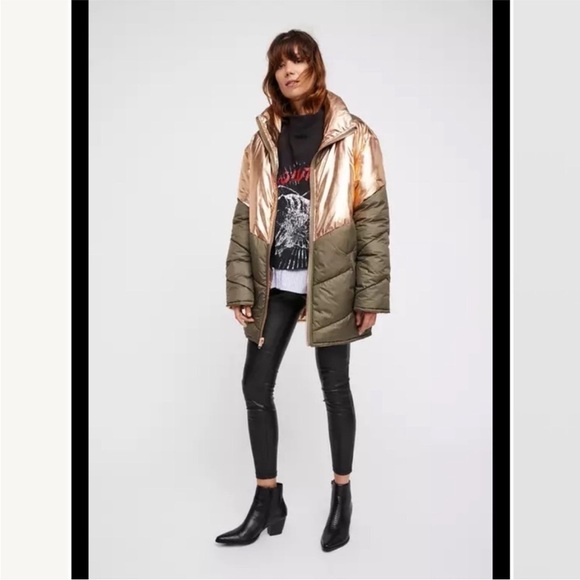 FREE PEOPLE Reversible Puffer Olive Green Metallic Rose Gold OVERSIZED - Picture 2 of 15